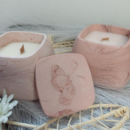 Cubric - Bougie parfumée et bougeoir en jesmonite