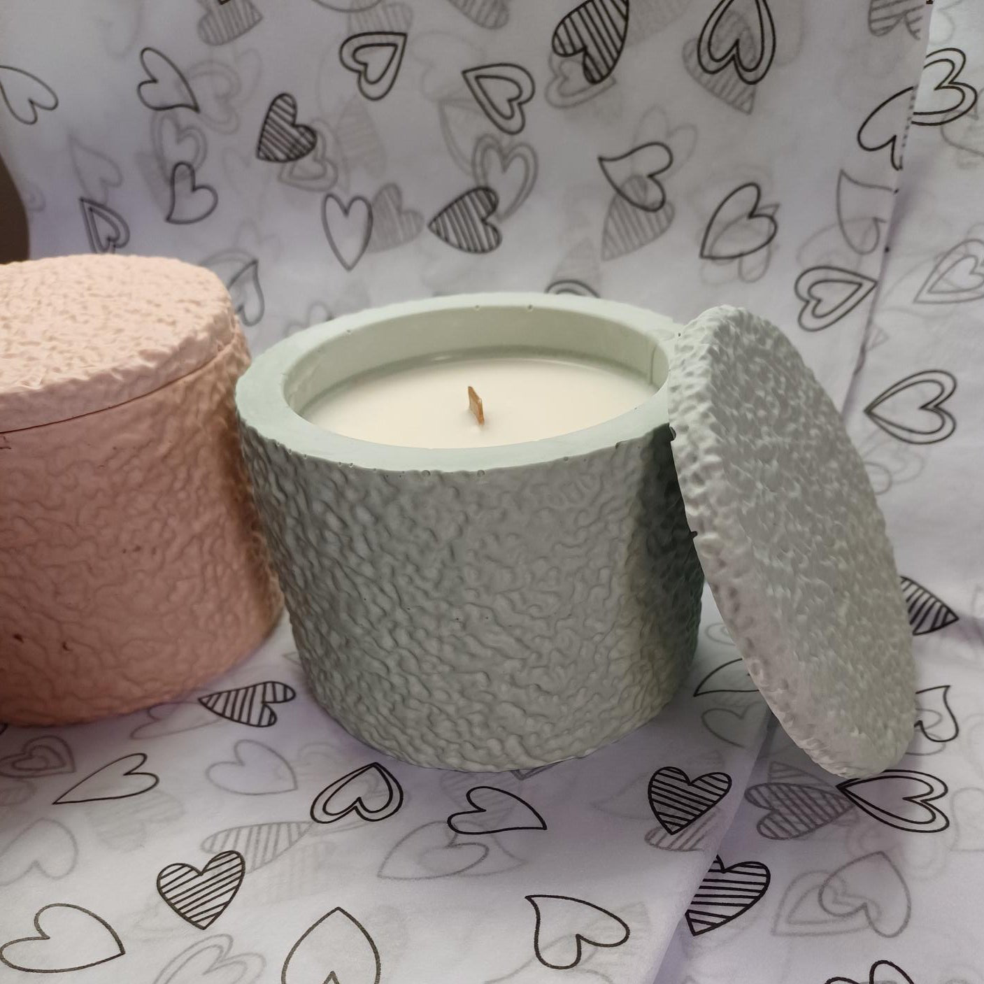 Candela - Bougie parfumée et bougeoir en jesmonite